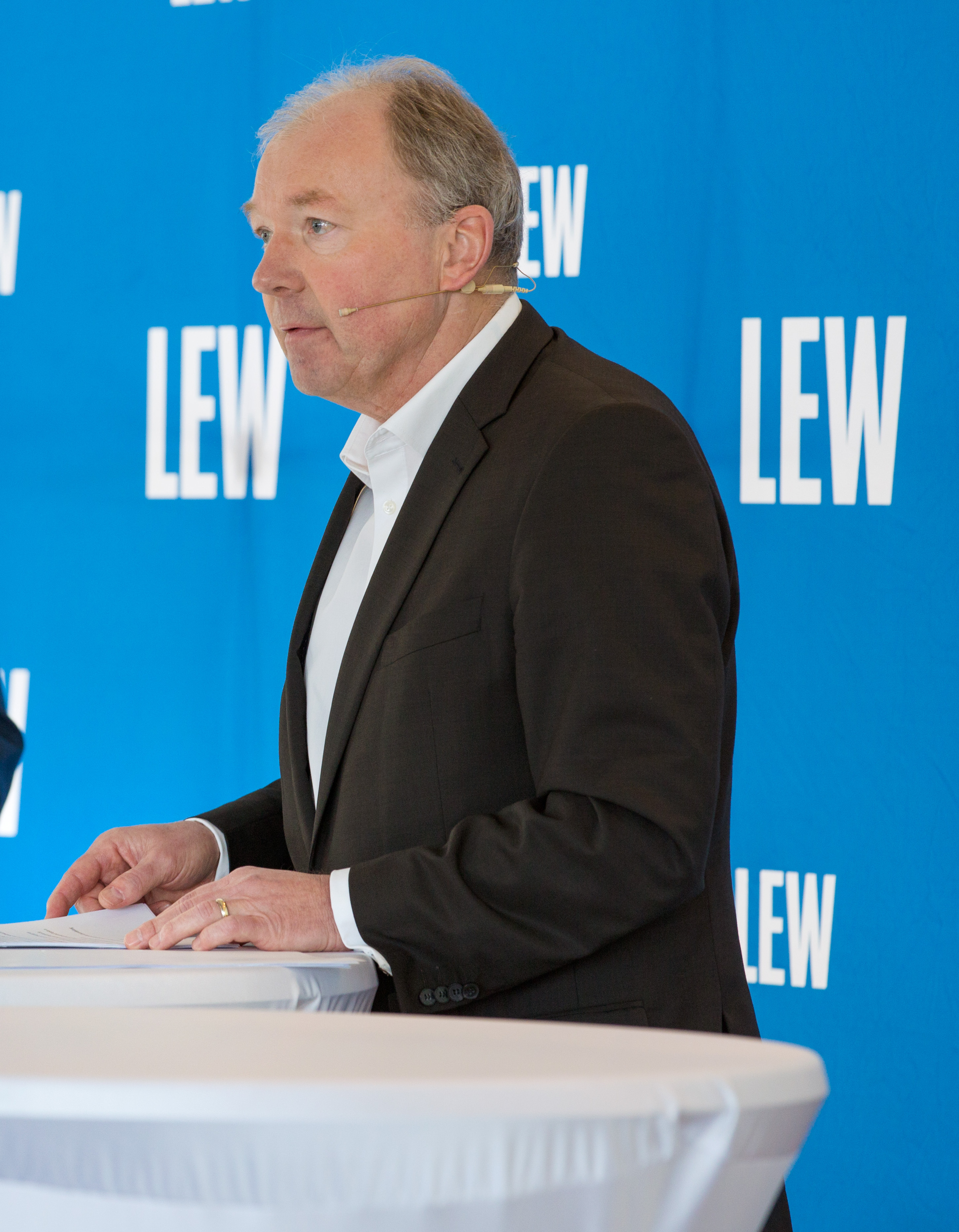 LEW-Vorstandsmitglied Norbert Schürmann stellte die Bedeutung der Sektorkopplung heraus.